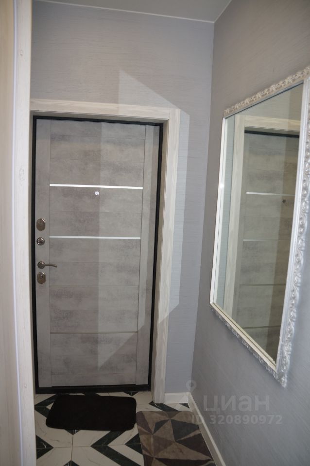 Продажа 3-комн квартиры на вторичном рынке Петергоф, Ропшинское шоссе, 3к2