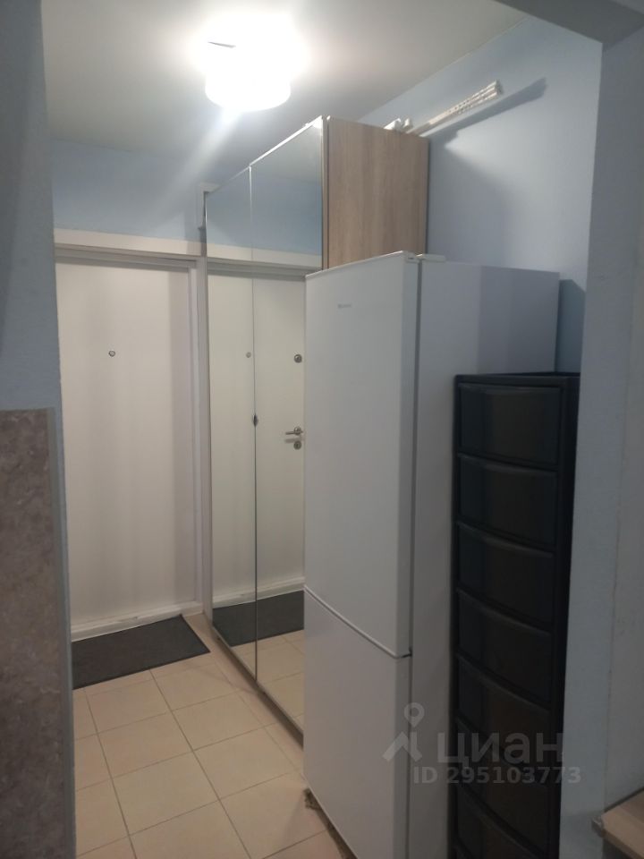 Аренда студии улица Саларьевская, 10к1