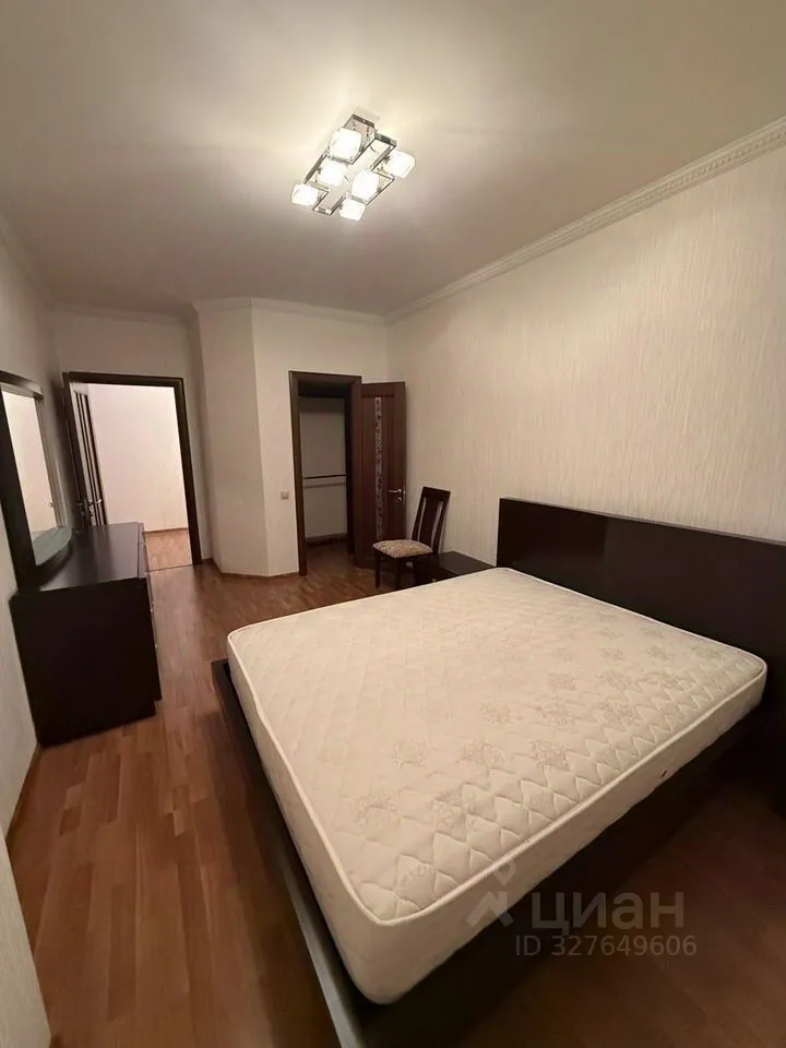 Продажа 3-комн квартиры на вторичном рынке улица Коштоянца, 47к2