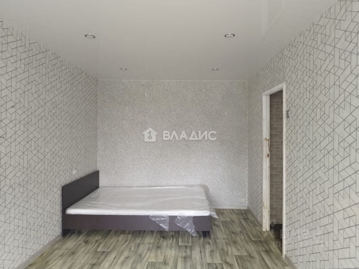 Продажа 2-комн квартиры на вторичном рынке улица Багрицкого,  д. 8