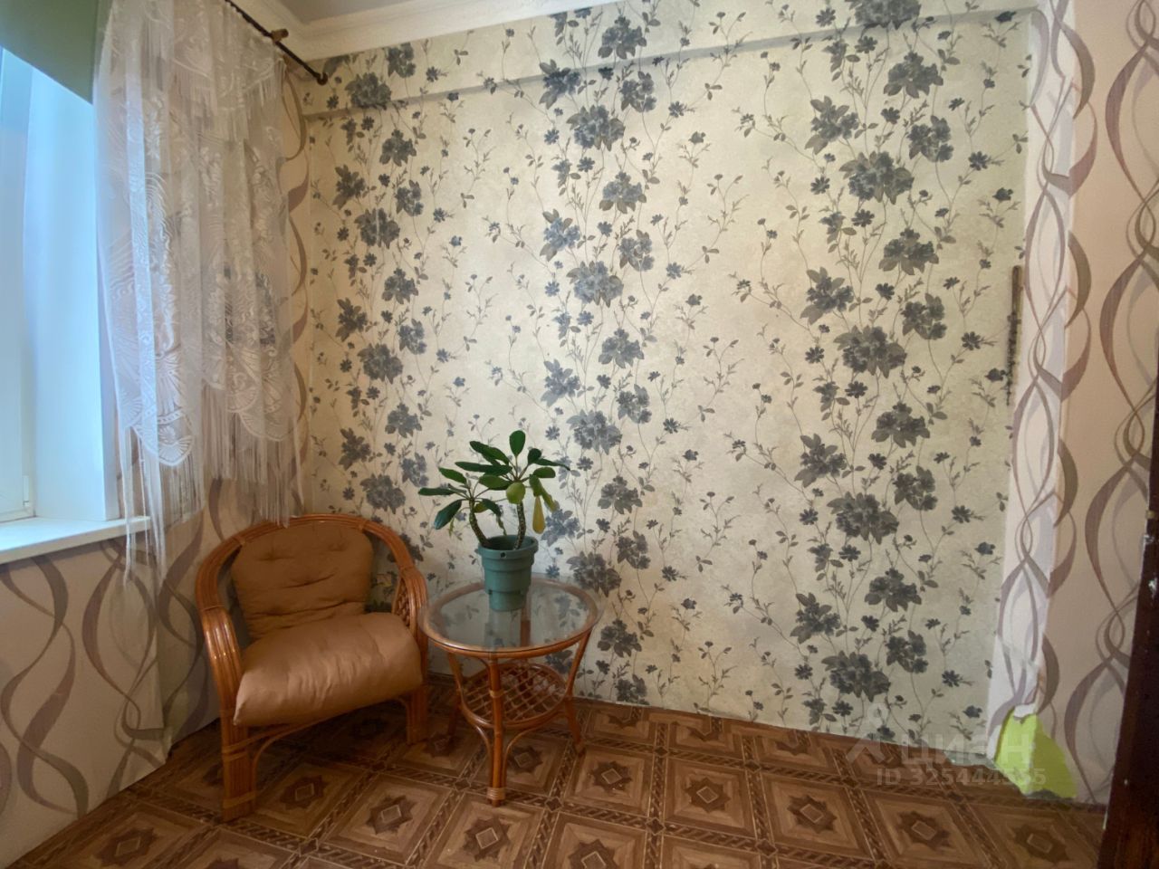 Продажа 2-комн квартиры на вторичном рынке пос. Гидроузла имени Куйбышева, 18