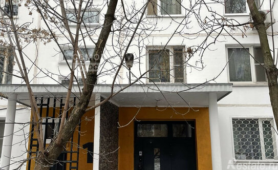 Продажа 2-комн квартиры на вторичном рынке Звездный б-р,  д. 5