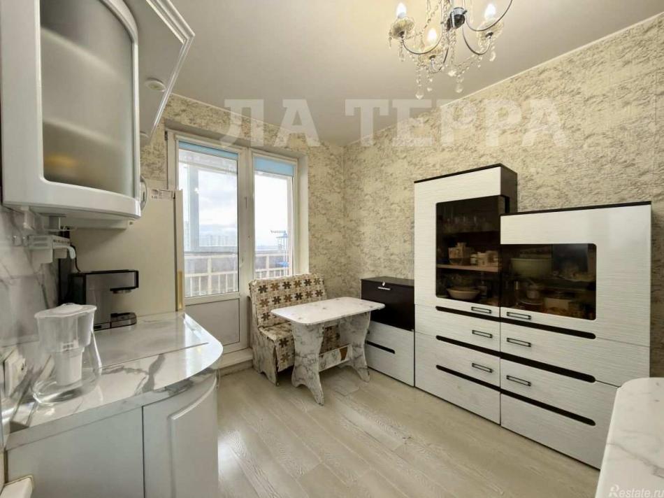 Продажа 2-комн квартиры на вторичном рынке Красногорск, Космонавтов б-р, 7