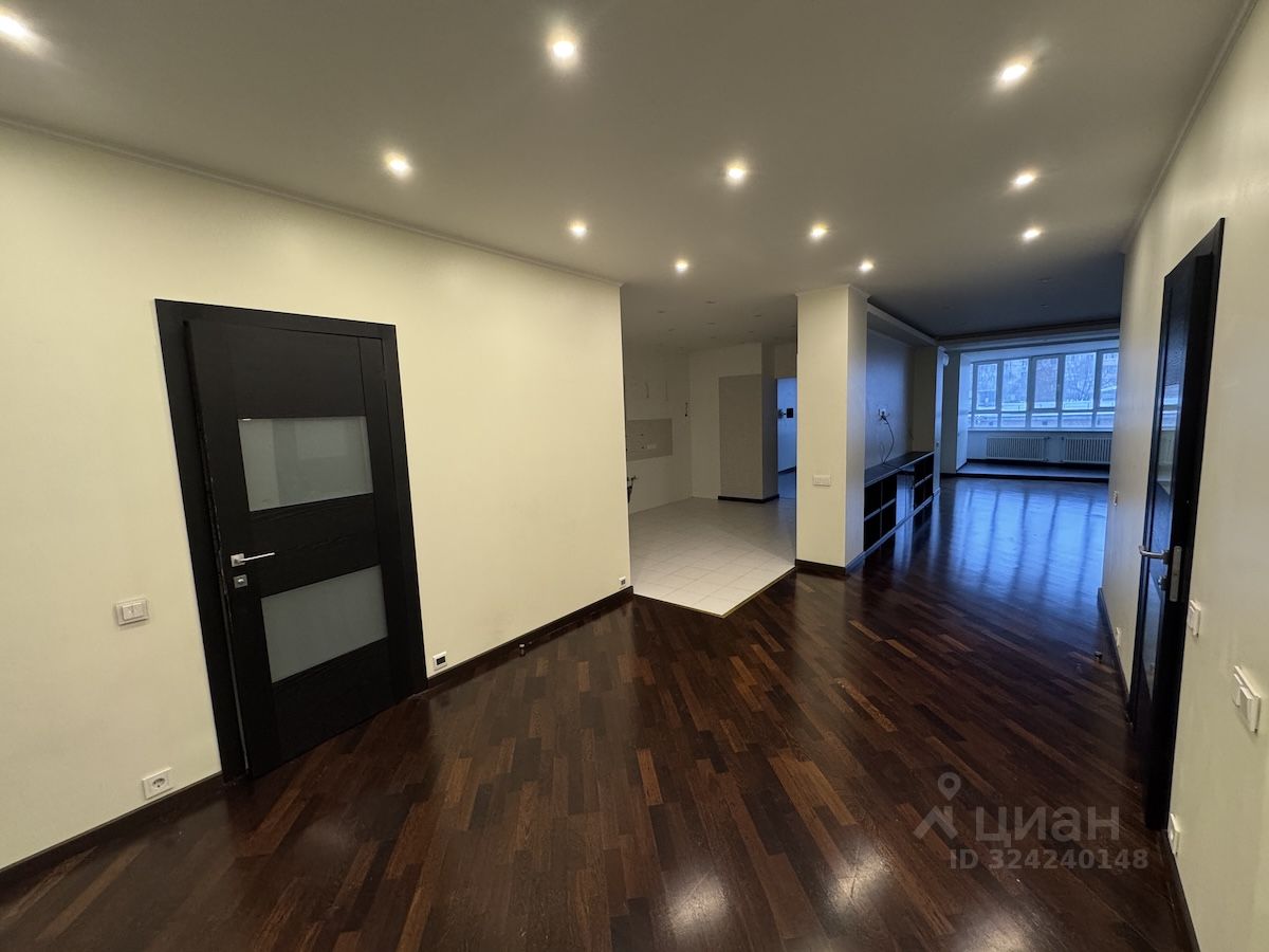 Продажа 4-комн квартиры на вторичном рынке 2-я Квесисская улица, 20к1