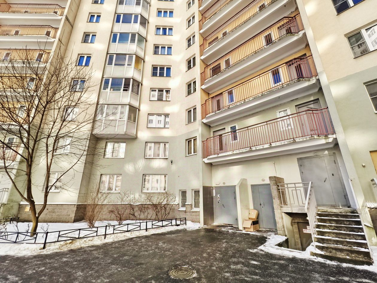 Продажа 2-комн квартиры на вторичном рынке Богатырский проспект, 50к1