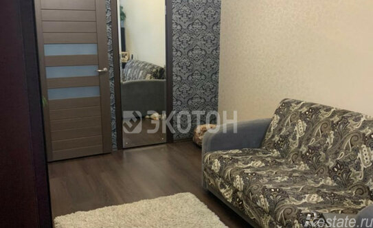 Продажа 1-комн квартиры на вторичном рынке Пушкин г, Гусарская ул,  д. 8 к5