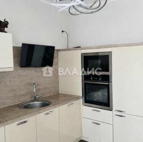 1-комн квартира ул Анны Ахматовой,  д. 20