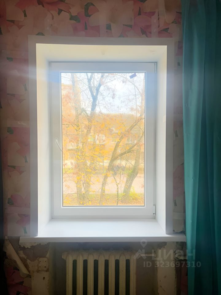 Продажа 3-комн квартиры на вторичном рынке Лобня, улица 40 лет Октября, 5