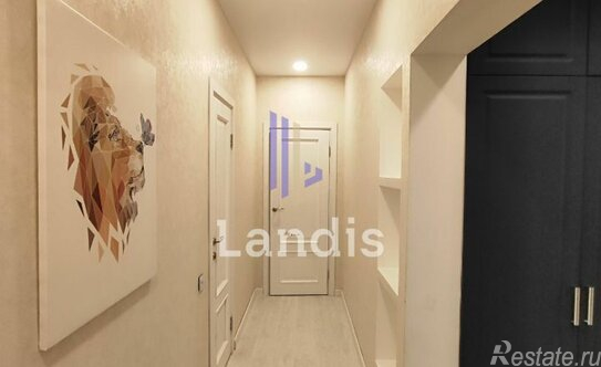 Продажа 3-комн квартиры на вторичном рынке улица Самуила Маршака,  д. 15 к1