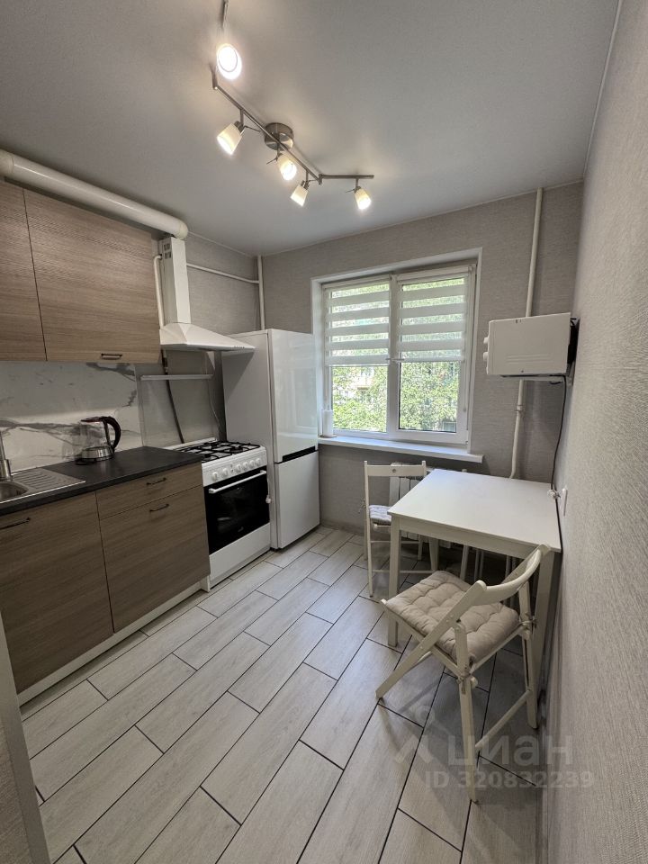 Продажа 2-комн квартиры на вторичном рынке Гранитная улица, 46