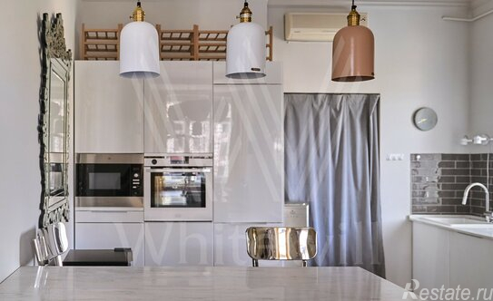 Продажа 4-комн квартиры на вторичном рынке Никитский б-р,  д. 5