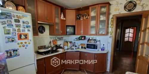 3-комн квартира Художников пр-кт,  д. 33,  к. 1