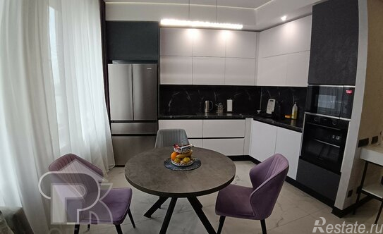 Продажа 3-комн квартиры на вторичном рынке улица Адмирала Макарова,  д. 6А к1