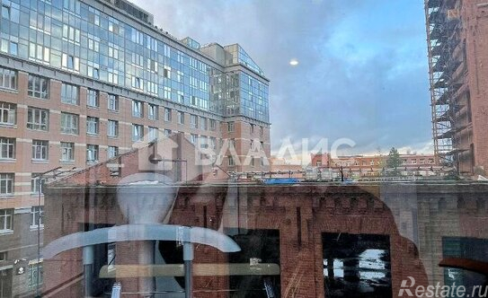 Продажа 1-комн квартиры на вторичном рынке ул Новоладожская,  д. 6,  к. 2