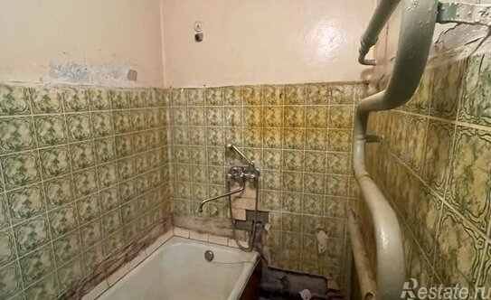 Продажа 2-комн квартиры на вторичном рынке Сосновый Бор г, Ленинградская ул,  д. 10