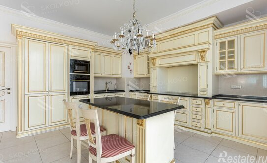 Продажа 6-комн квартиры на вторичном рынке ул Климашкина,  д. 17,  к. 2