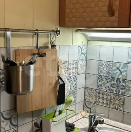 Продажа 2-комн квартиры на вторичном рынке Кронштадт г, Флотская ул,  д. 17