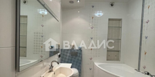 3-комн квартира ул Авиационная,  д. 77,  к. 2 стр 1
