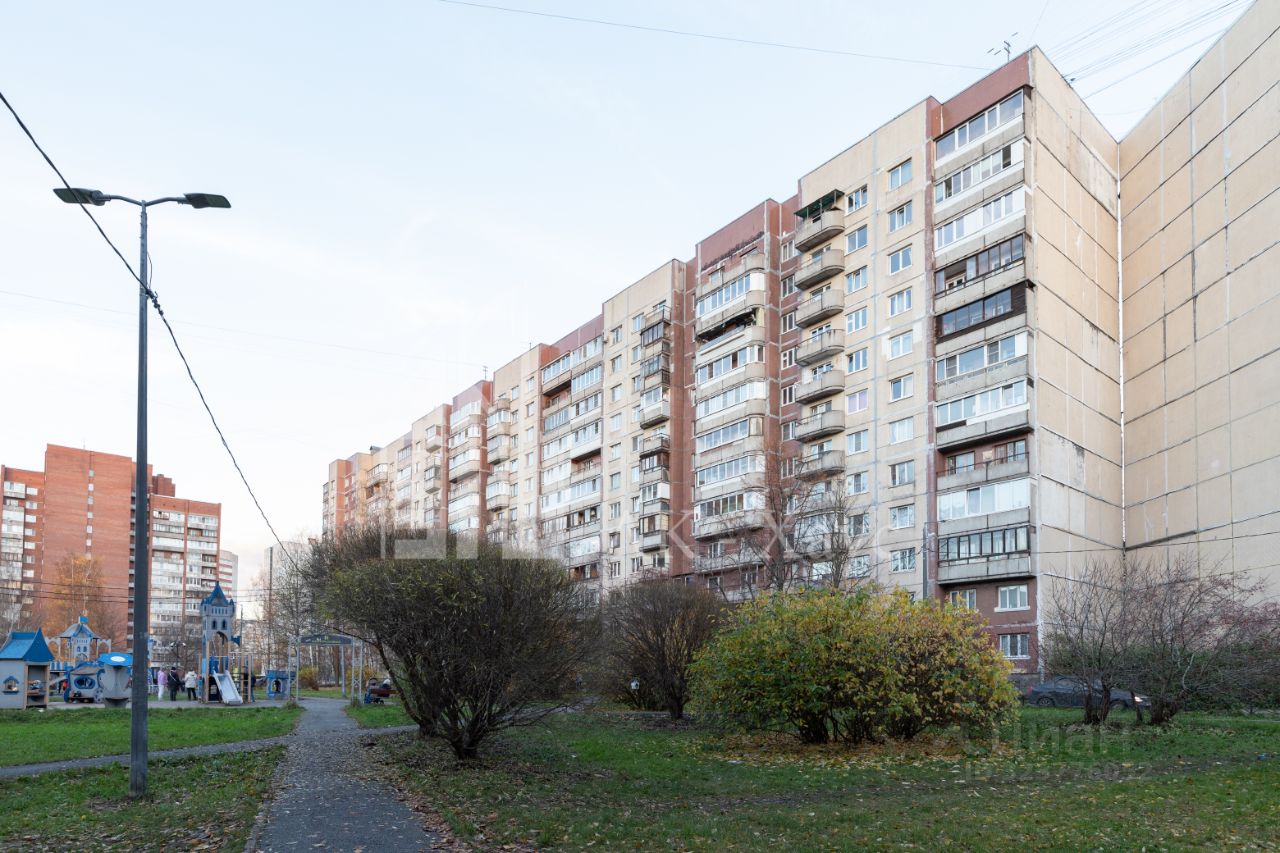 Продажа 2-комн квартиры на вторичном рынке Ленская улица, 3К2