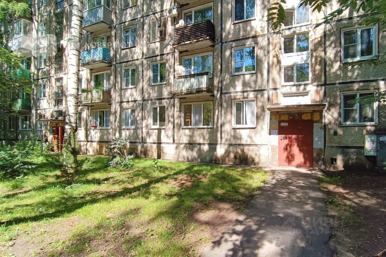 Продажа 2-комн квартиры на вторичном рынке Казанская (Малая Охта) ул,  д. 18