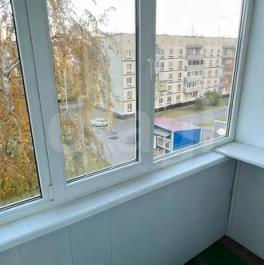 Продажа 2-комн квартиры на вторичном рынке Киришский район, улица Строителей,  д. 34
