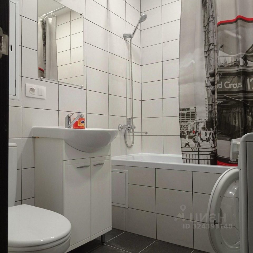 Аренда 2-комн квартиры на вторичном рынке улица Харлампиева, 48к2