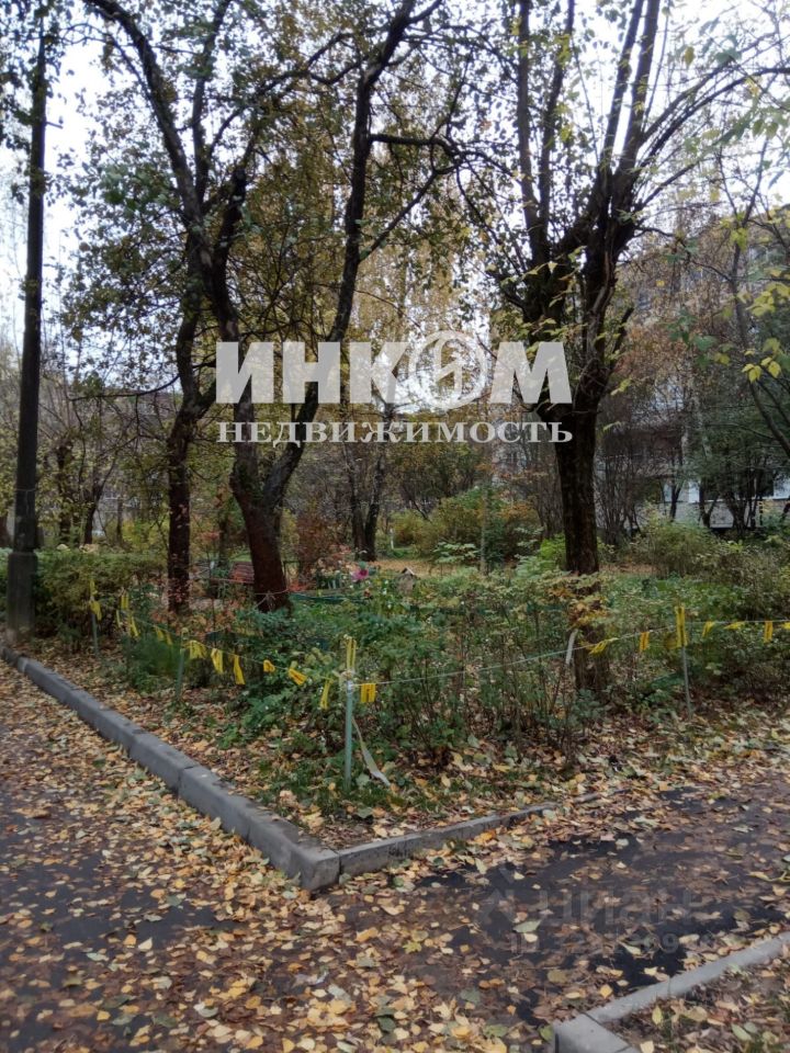 Продажа 2-комн квартиры на вторичном рынке Климовск мкр, улица Мичурина,  д. 8