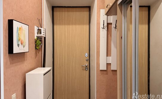 Продажа 1-комн квартиры на вторичном рынке улица Новостроек,  д. 12