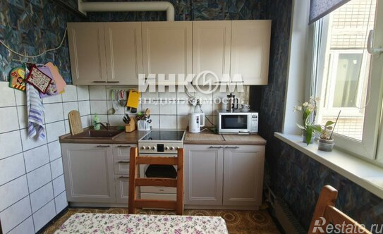 Продажа 3-комн квартиры на вторичном рынке Череповецкая улица,  д. 24