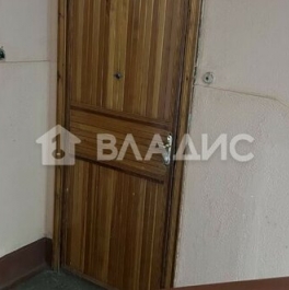 Продажа 2-комн квартиры на вторичном рынке улица Федосеенко,  д. 32