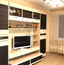 Продажа 2-комн квартиры на вторичном рынке Будогощь, Боровая улица,  д. 4