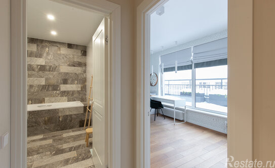 Продажа 5-комн квартиры на вторичном рынке 27-я линия,  д. 6,  к. 2