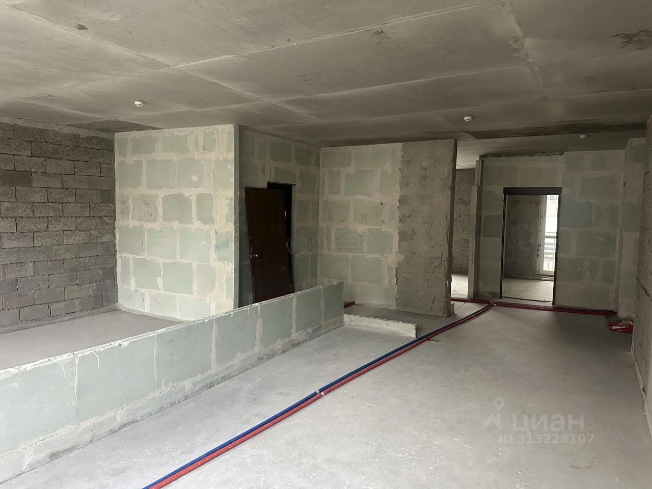 Продажа 3-комн квартиры на вторичном рынке Новогорск мкр, улица Ивановская