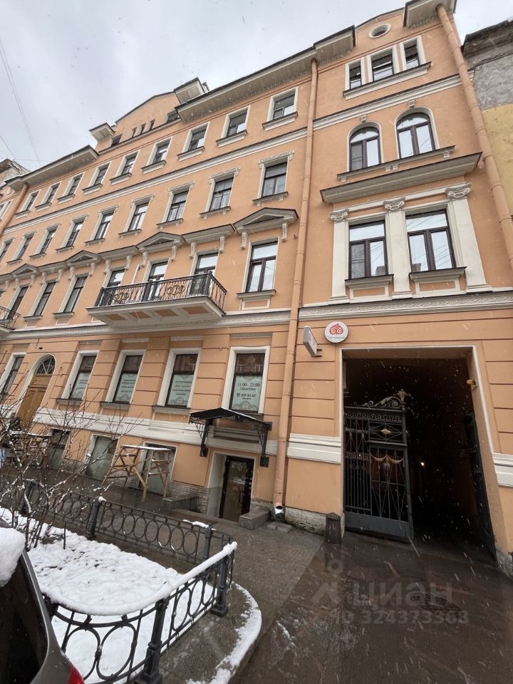 Продажа 2-комн квартиры на вторичном рынке Моховая улица, 18