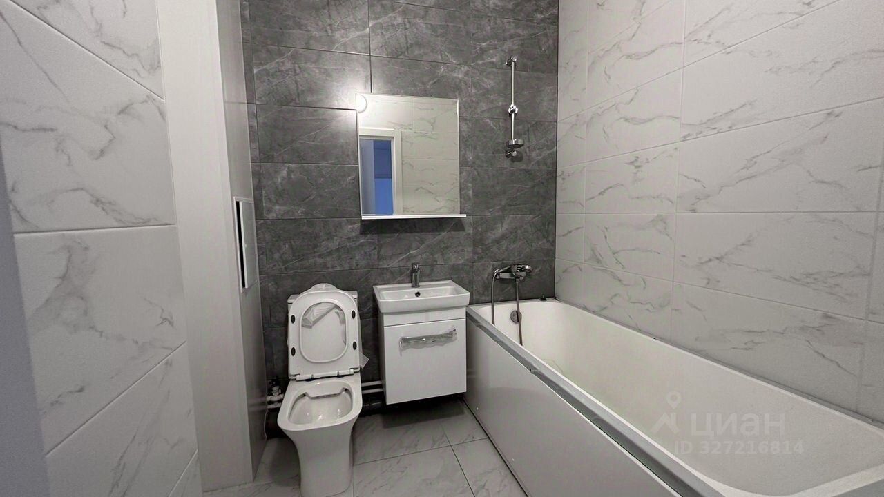 Продажа 3-комн квартиры на вторичном рынке Уральская улица,  д. 25