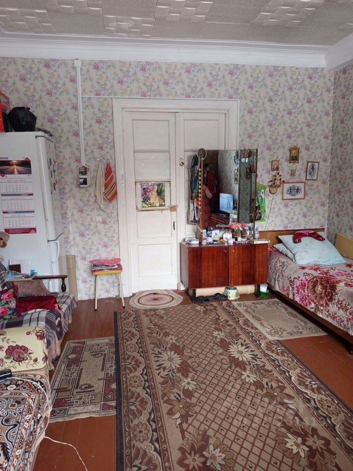 Продажа комнаты Сланцы, улица Максима Горького, 4