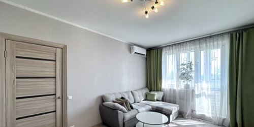 3-комн квартира Севанская улица,  д. 17