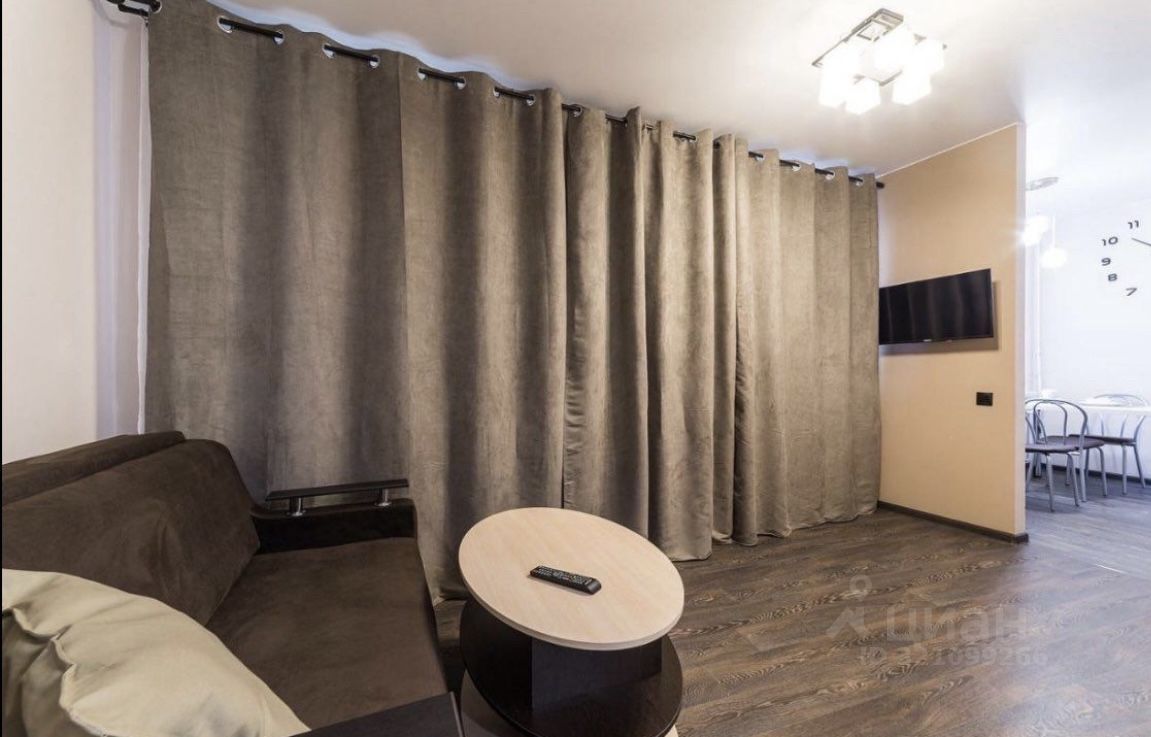 Аренда 2-комн квартиры на вторичном рынке 7-я Советская улица, 26