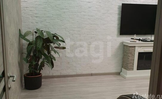 Продажа 2-комн квартиры на вторичном рынке Русановская ул,  д. 17 к3