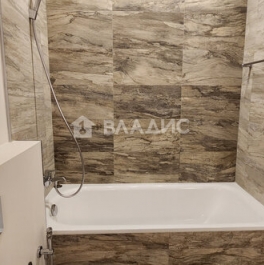 Продажа 4-комн квартиры на вторичном рынке Еропкинский переулок,  д. 11