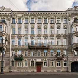 Продажа 3-комн квартиры на вторичном рынке Театральная площадь,  д. 12