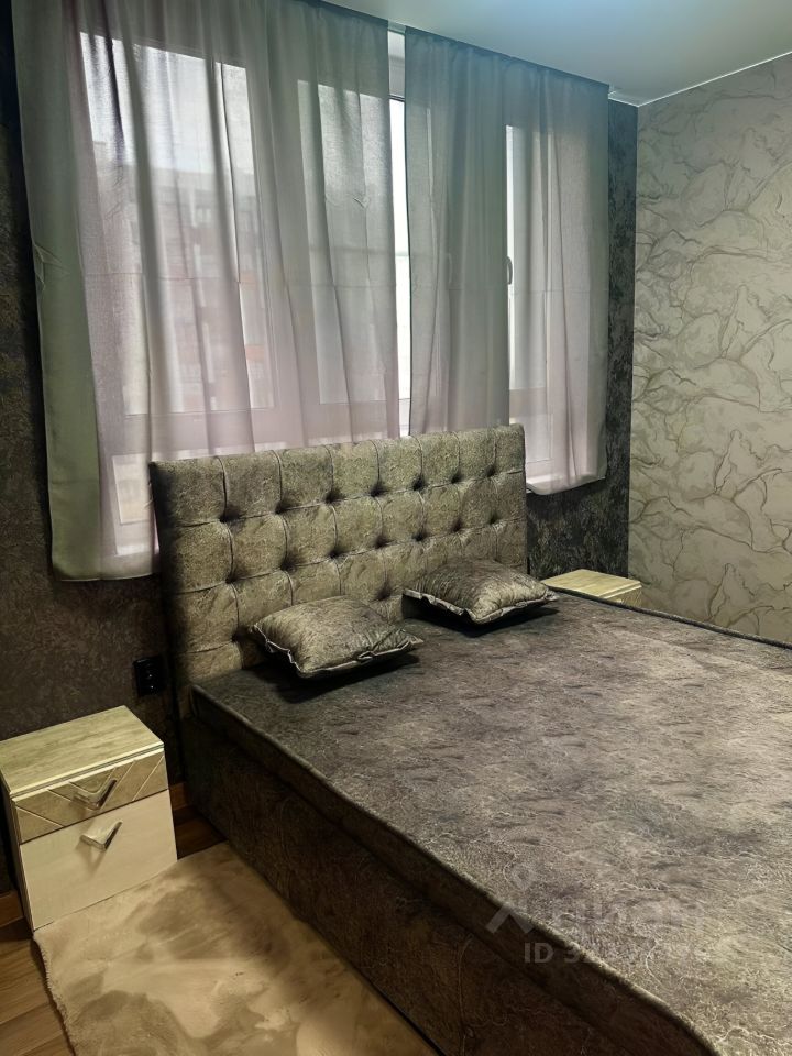 Аренда 1-комн квартиры на вторичном рынке Новоивановское пгт, бульвар Эйнштейна, 2