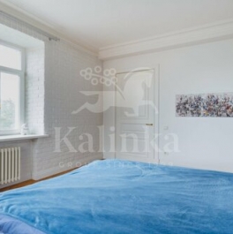 Продажа 3-комн квартиры на вторичном рынке улица Машкова,  д. 2/13