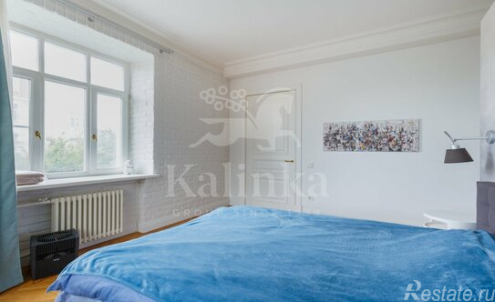 Продажа 3-комн квартиры на вторичном рынке улица Машкова,  д. 2/13