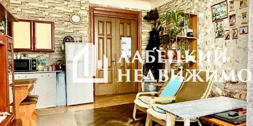 6-комн квартира Чкаловский проспект, 52