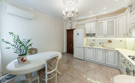 Продажа 2-комн квартиры на вторичном рынке ул Тверская,  д. 4