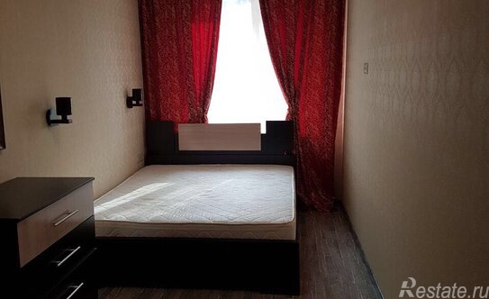 Продажа 3-комн квартиры на вторичном рынке Синичкина 2-я ул,  д. 1/2