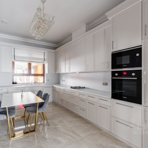 Коттедж/дом Ильинское, пл Европы,  д. 1