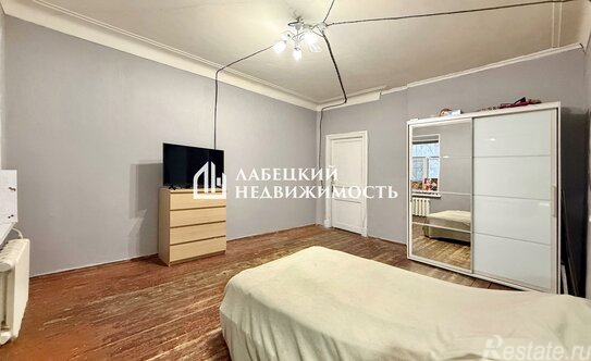 Продажа 2-комн квартиры на вторичном рынке Матвеевский переулок,  д. 2В