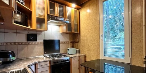 3-комн квартира ул Лёни Голикова,  д. 37